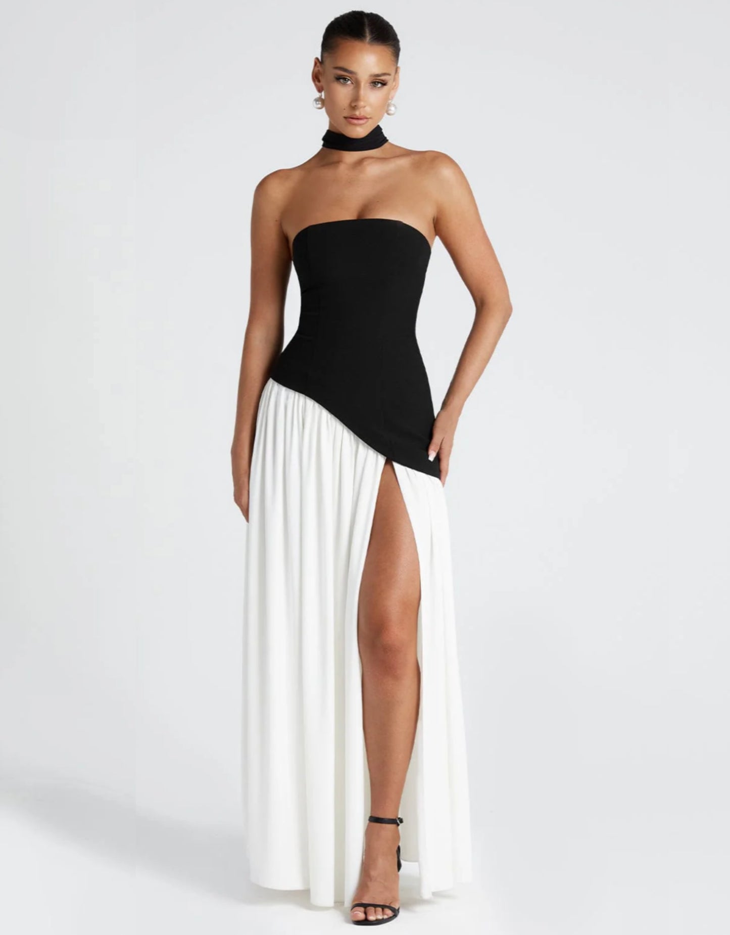 Monet Maxi Dress - Black/White