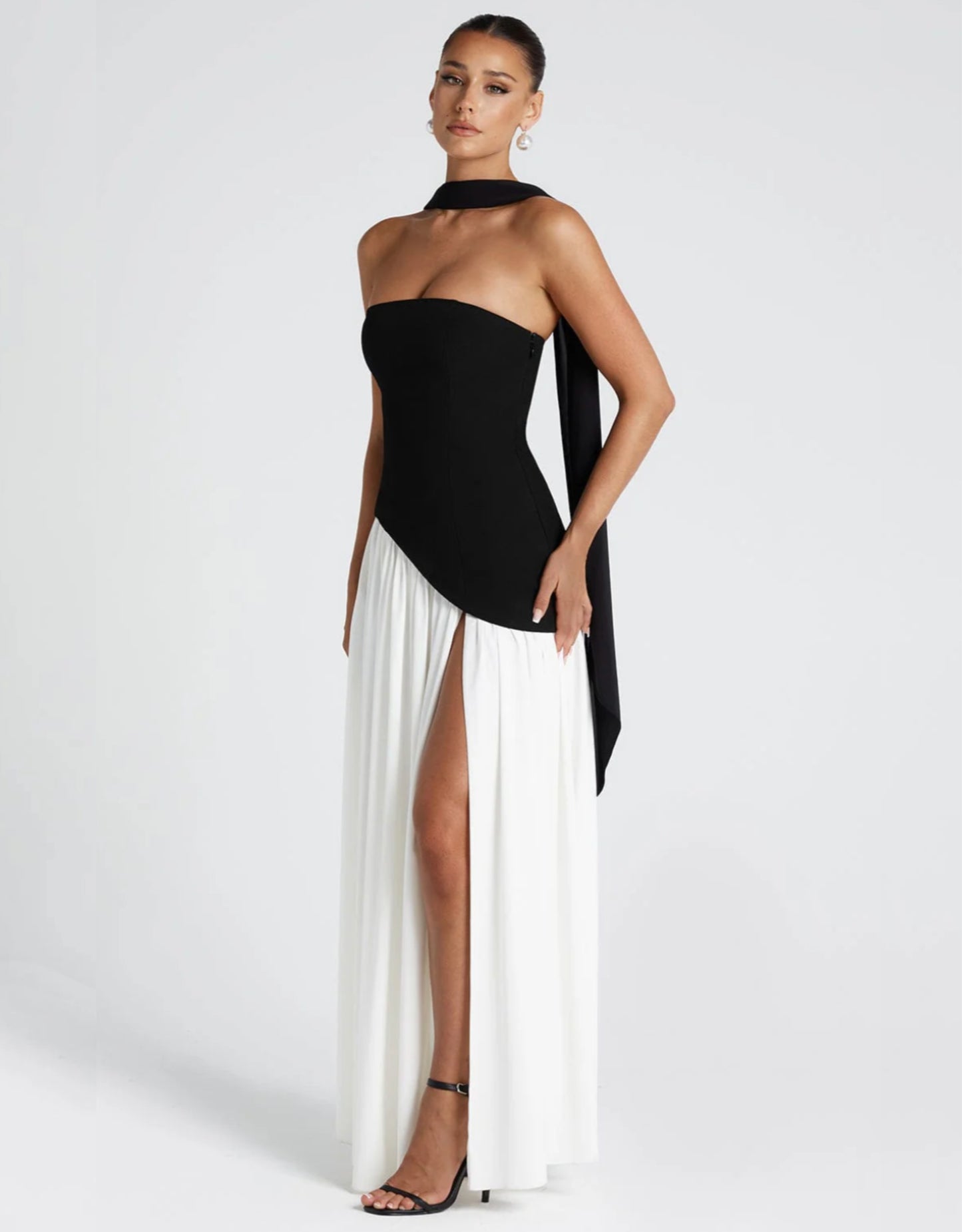 Monet Maxi Dress - Black/White